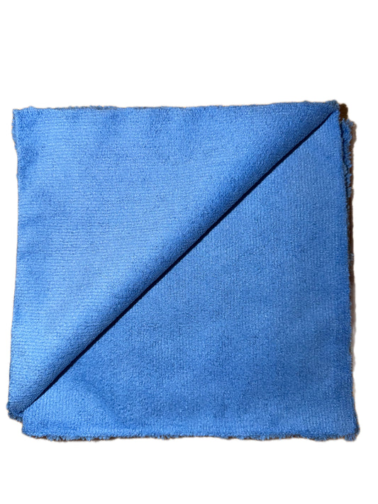 Mikrošķiedras dvieļi/lupatiņas. Lāzergrieztas malas – neskrāpē virsmu. Ideāli auto salonam, virsbūvei un metāla pulēšanai. 